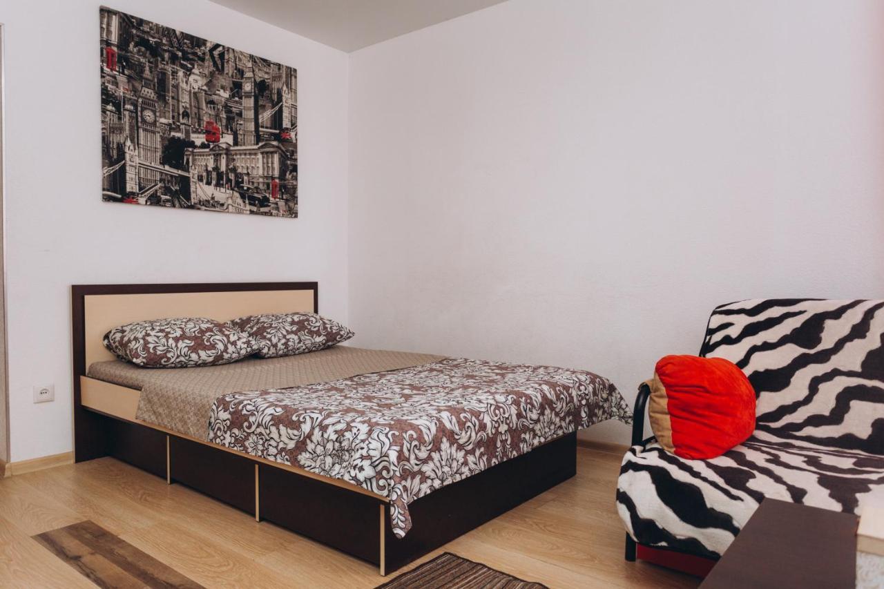 סומי Apart-Hotel On Street Kharkovskaya 9 Floor מראה חיצוני תמונה